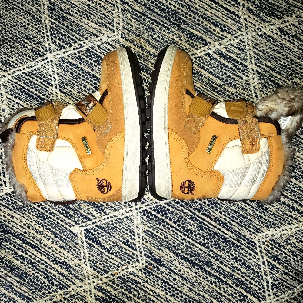 Snow Boots
